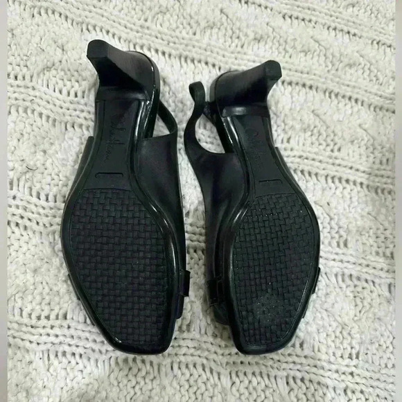 Cole Haan Nike Air Peep Toe
slingbacks size 9 - Picture 3 of 3